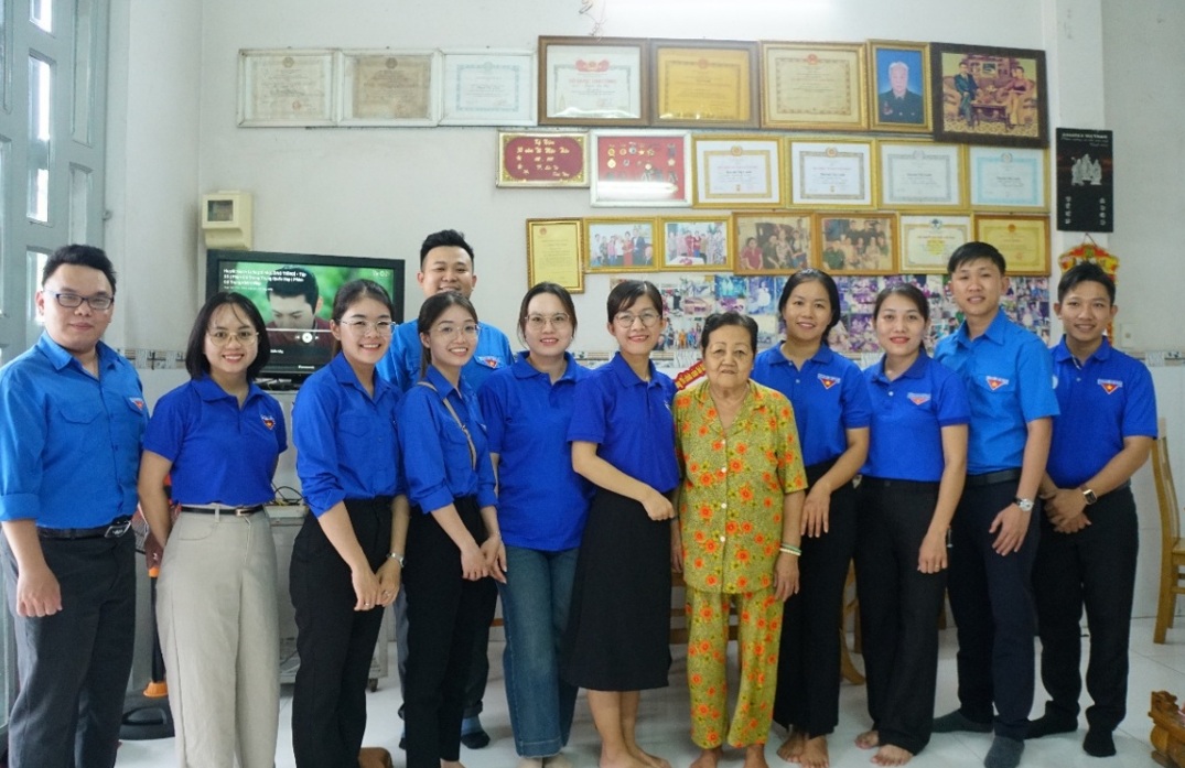 Tri ân Mẹ Việt Nam Anh hùng – Tiếp nối truyền thống "Uống nước nhớ nguồn”